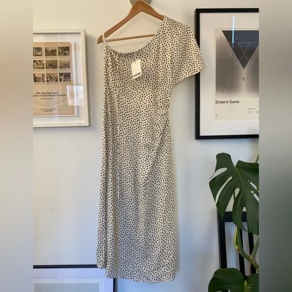 Mirae Linen Midi Dress - Picture 2 of 6